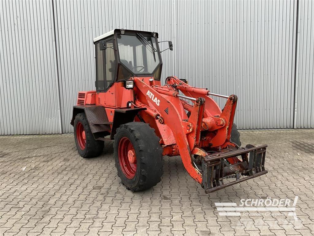 Atlas 82 E 輪胎式裝載機