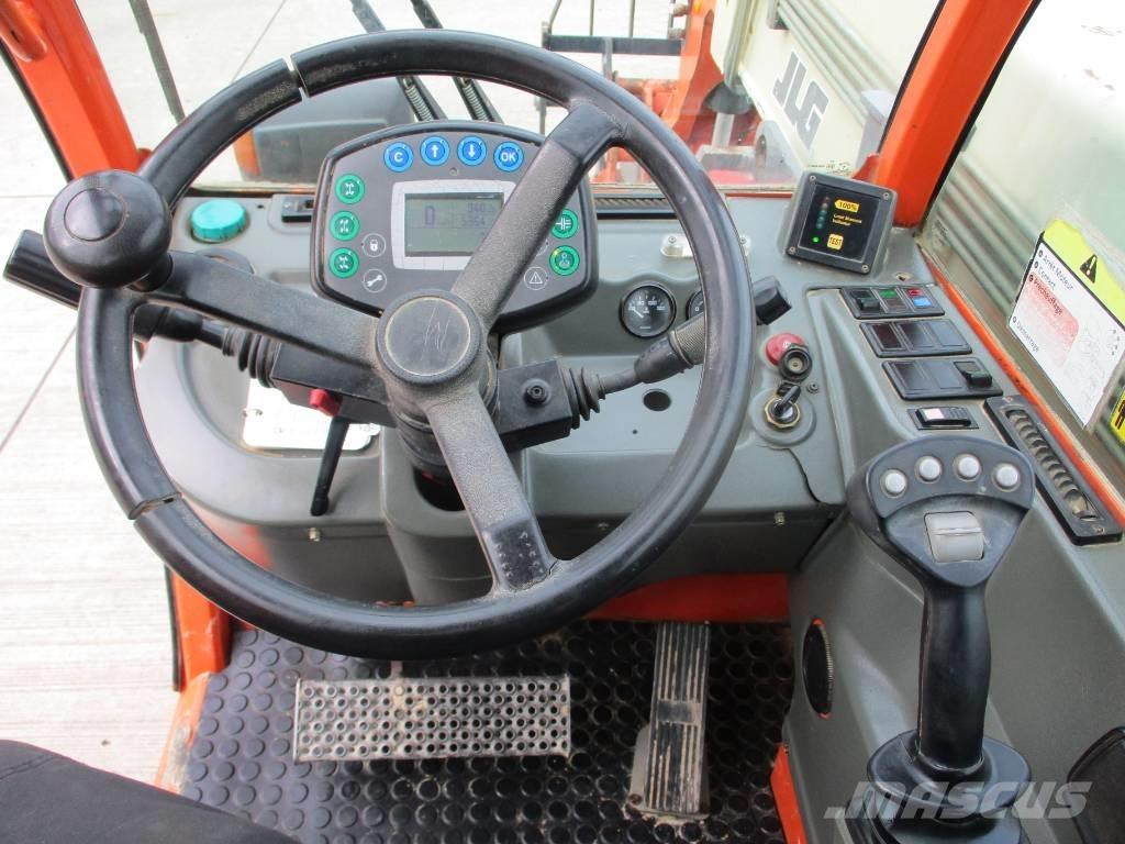 JLG 4013 (521) 伸縮臂操作車