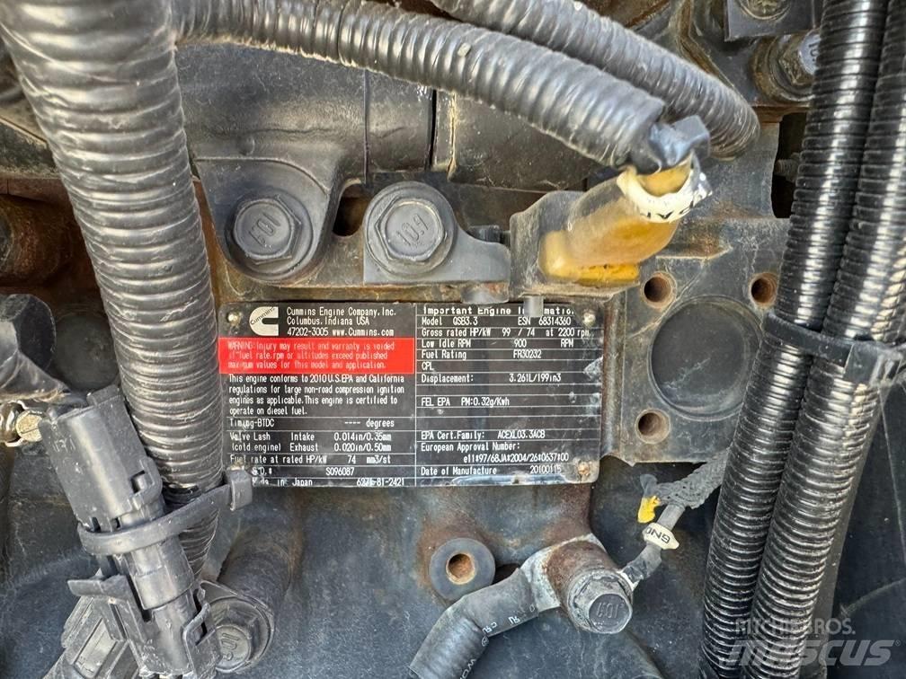 Dynapac CP 142 膠輪滾壓機