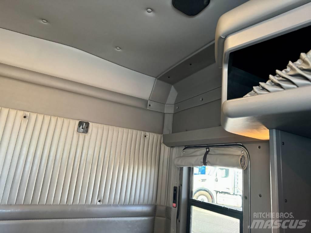 Kenworth T800 曳引機組件