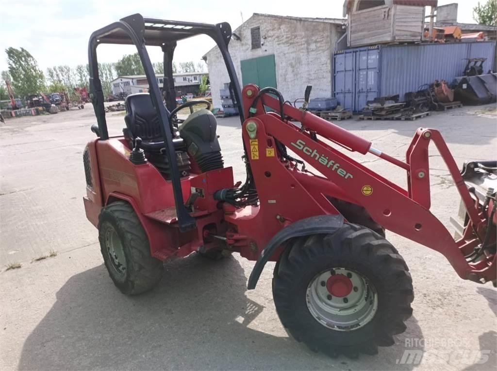Schäffer 3350 輪胎式裝載機