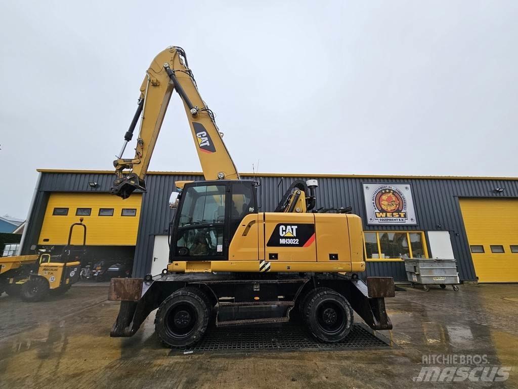 CAT MH 3022 廢棄物/工業用操作車