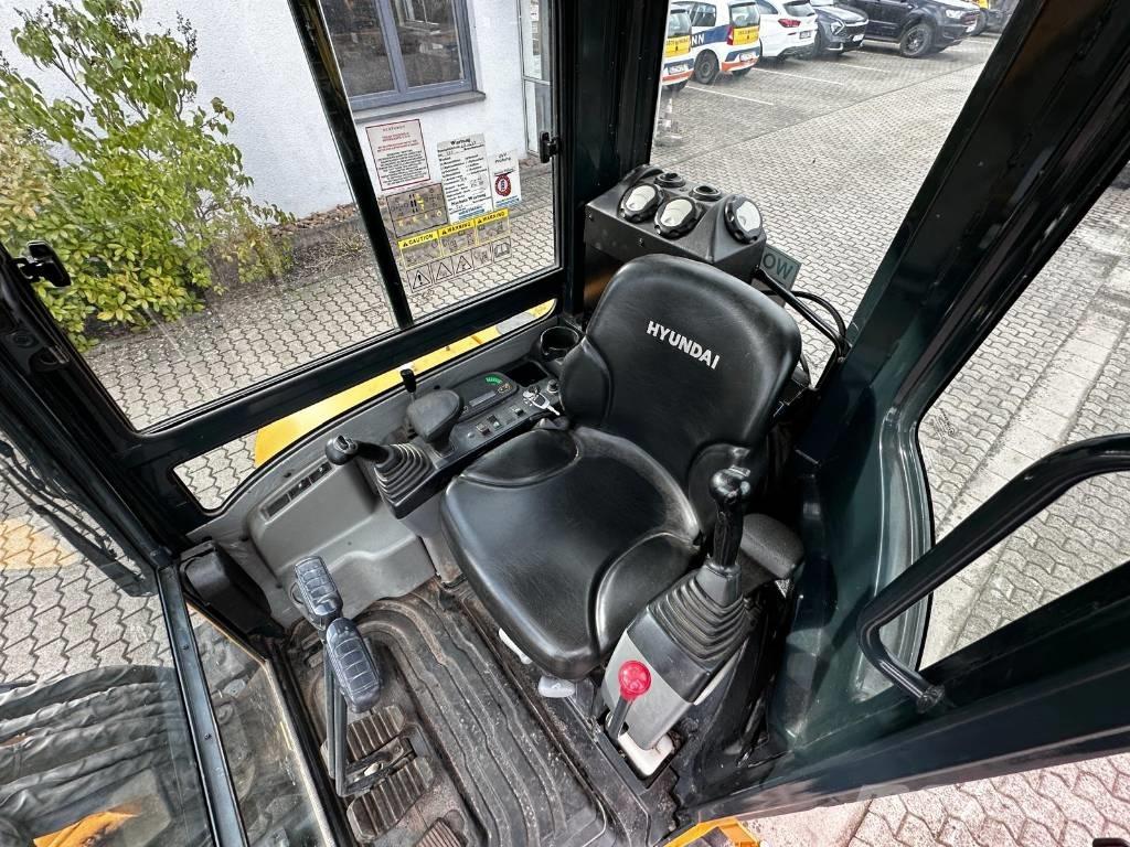 Hyundai R35Z 9 小型挖土機/掘鑿機<7t(小型挖掘機)