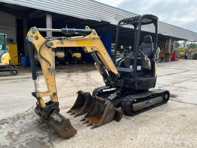 Yanmar Vio 25-4 小型挖土機/掘鑿機<7t(小型挖掘機)