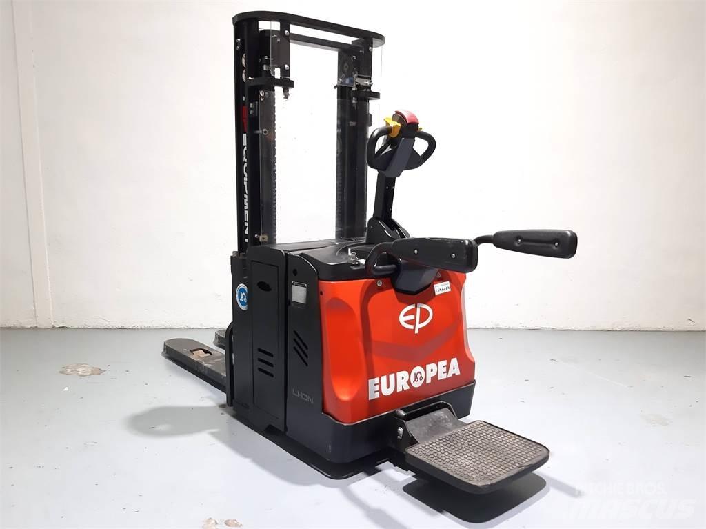  ES16 RSI 行走控制式堆積機