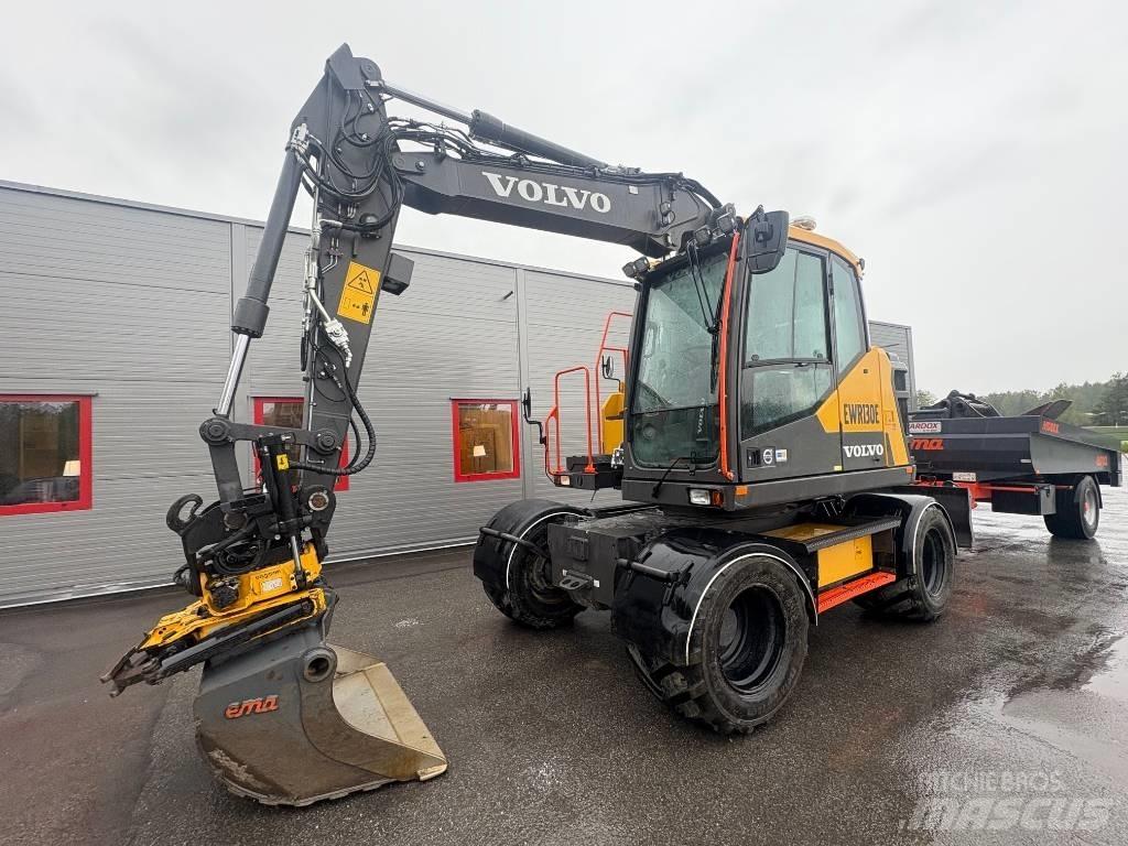 Volvo EWR130E + Kärra 旋轉式挖土機/掘鑿機/挖掘機