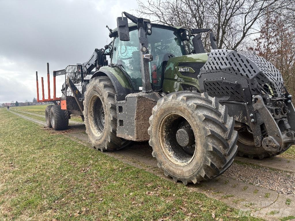 Valtra Q 305 曳引機