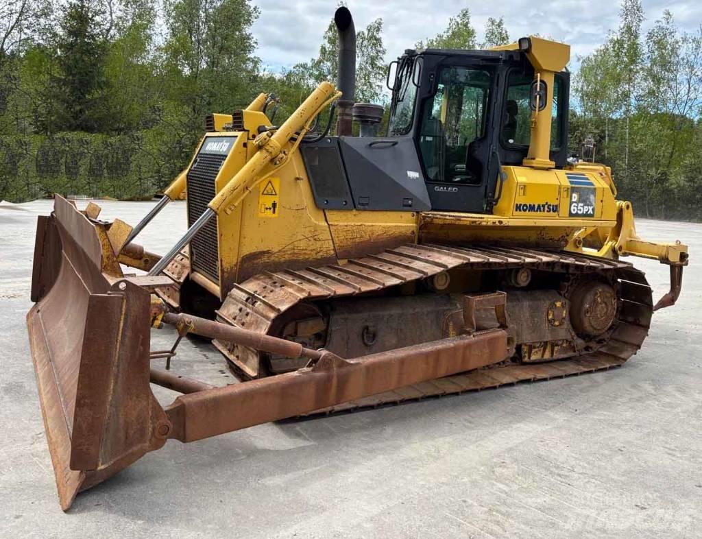 Komatsu D 65 PX-15 履帶推土機