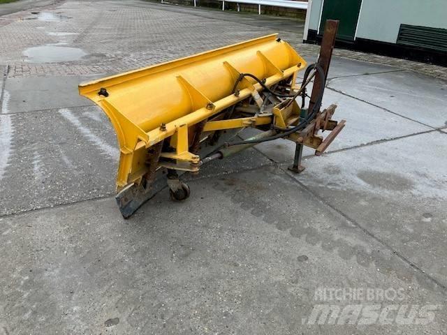 Nido H240 EPZ 其他地面照料機械