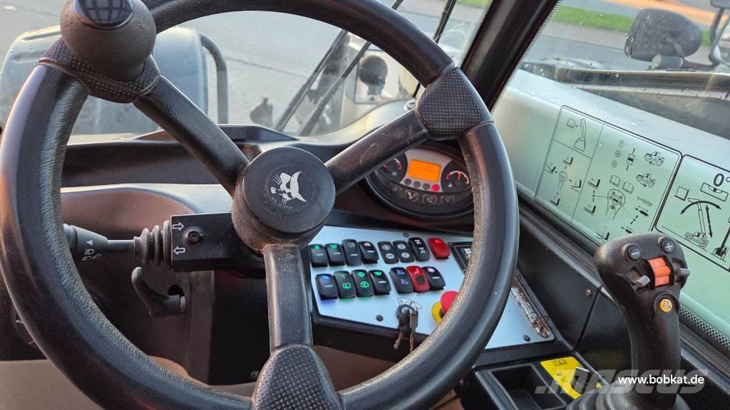 Bobcat TL 358 農業用伸縮臂裝載機