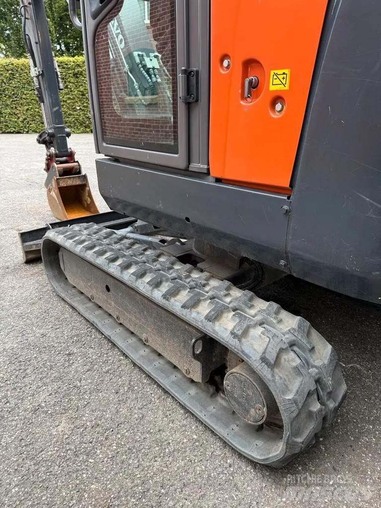 Volvo EC 18 D 小型挖土機/掘鑿機<7t(小型挖掘機)