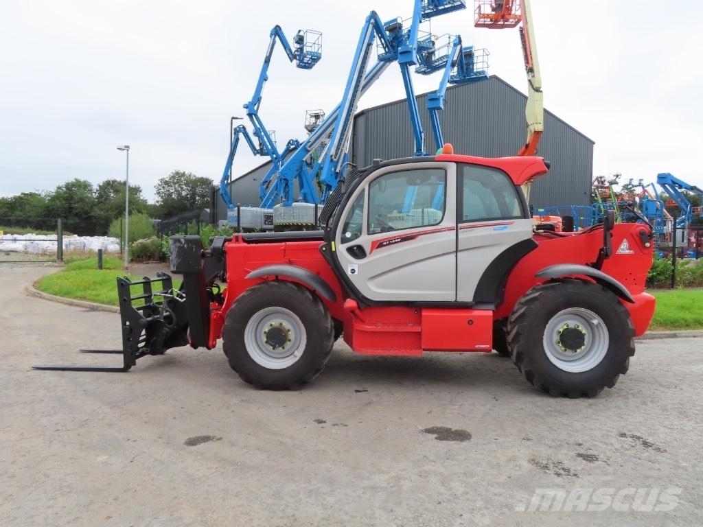 Manitou MT 1440 伸縮臂操作車