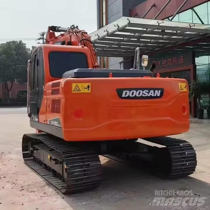 Doosan DX150 中型挖土機/掘鑿機/挖掘機 7t-12t