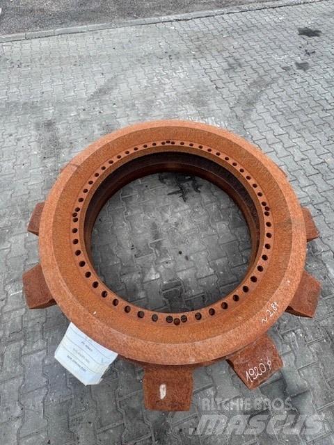 CAT 6040 SPROCKET 履帶、鏈條和車盤
