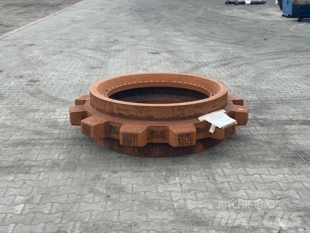 CAT 6040 SPROCKET 履帶、鏈條和車盤