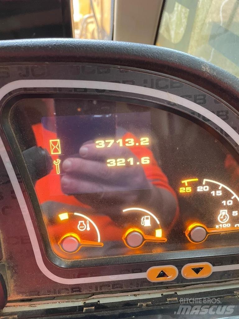 JCB 541-70 農業用伸縮臂裝載機