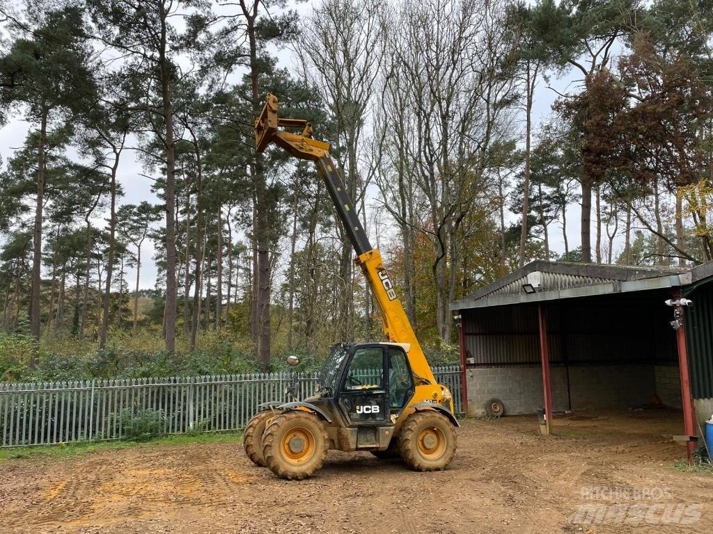 JCB 541-70 農業用伸縮臂裝載機