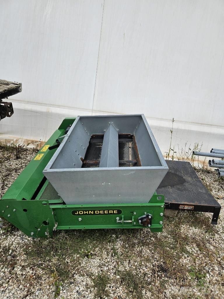 John Deere TD 100 撒布機/撒播機
