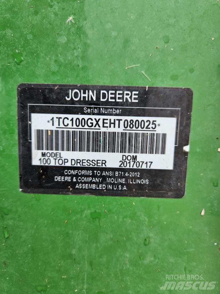 John Deere TD 100 撒布機/撒播機