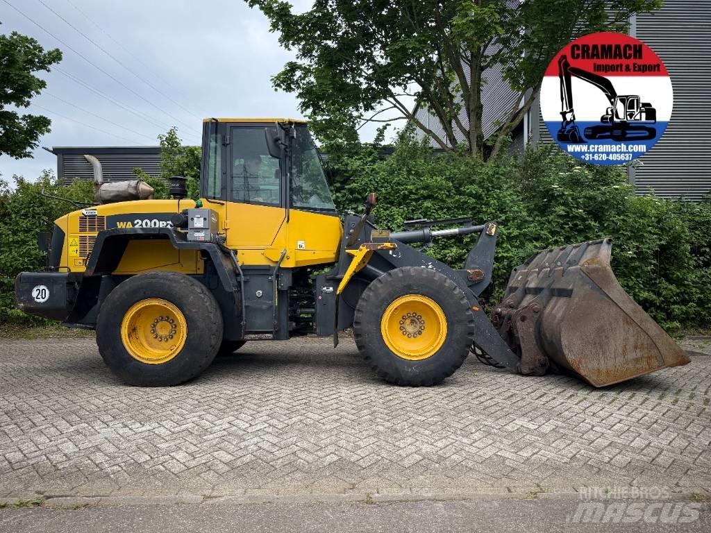 Komatsu WA 200 PZ-6 輪胎式裝載機