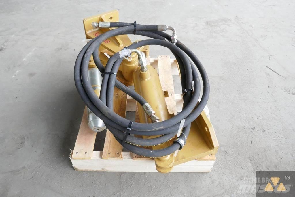 CAT D8T Pin puller 其他組件