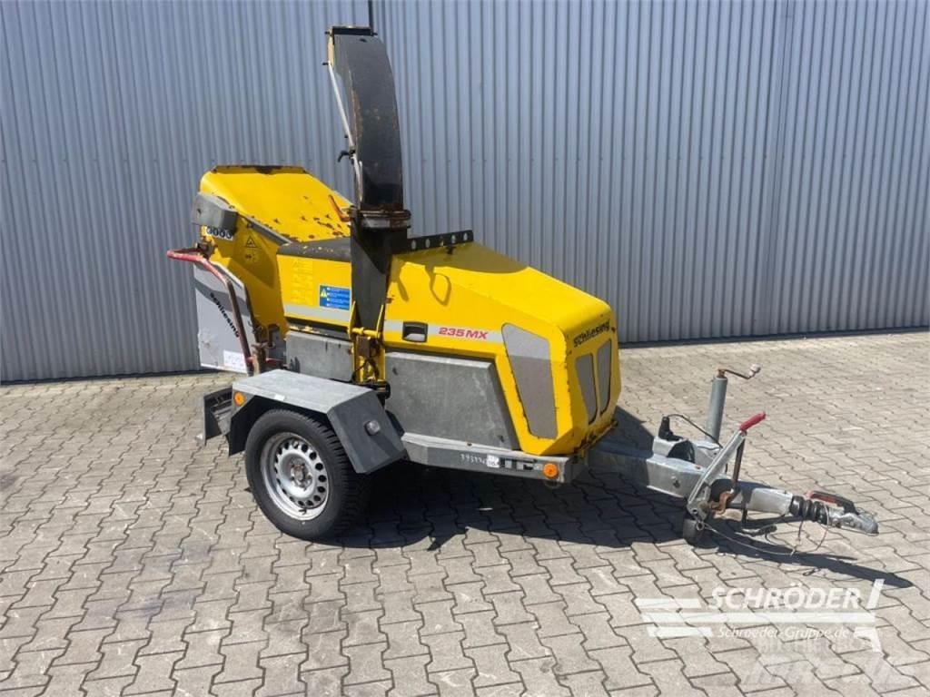 Schliesing 235 MX 碎木機