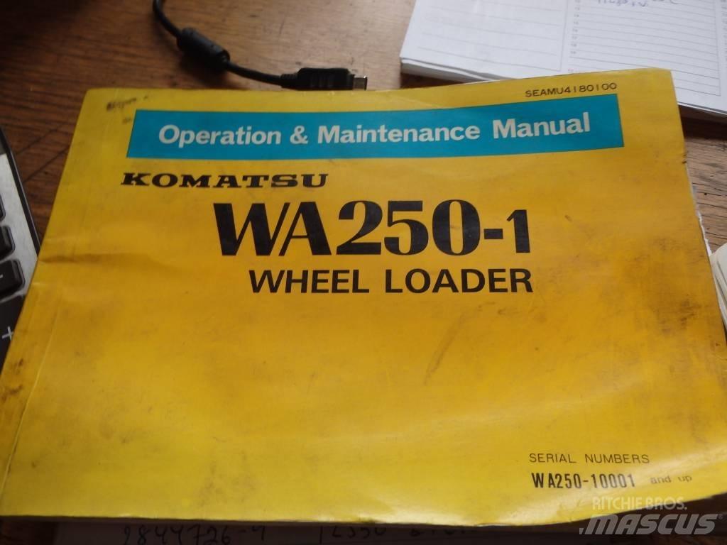 Komatsu WA 250-1 輪胎式裝載機