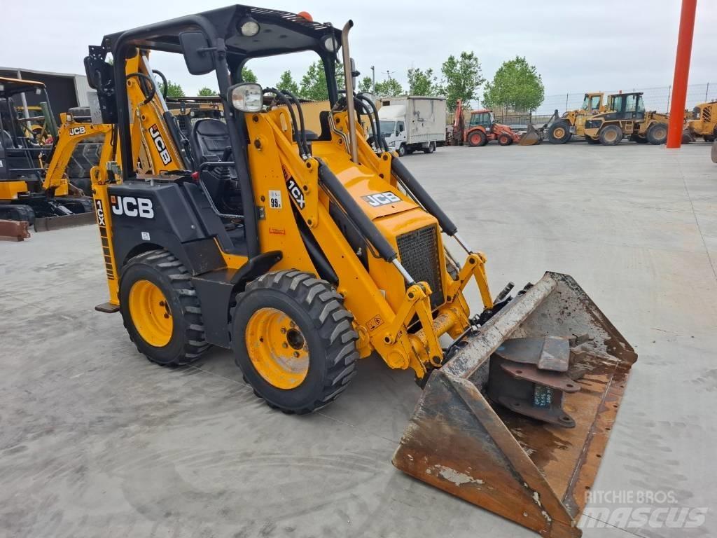 JCB 1 CX 反鏟裝載機
