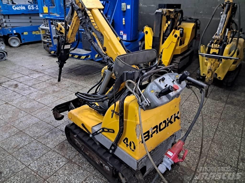 Brokk 40 小型挖土機/掘鑿機<7t(小型挖掘機)