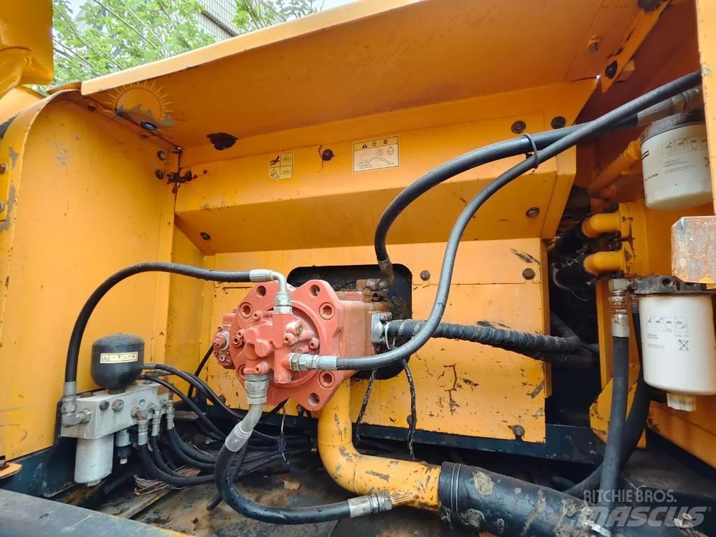 Hyundai R 300 LC-9S 履帶式 挖土機/掘鑿機/挖掘機