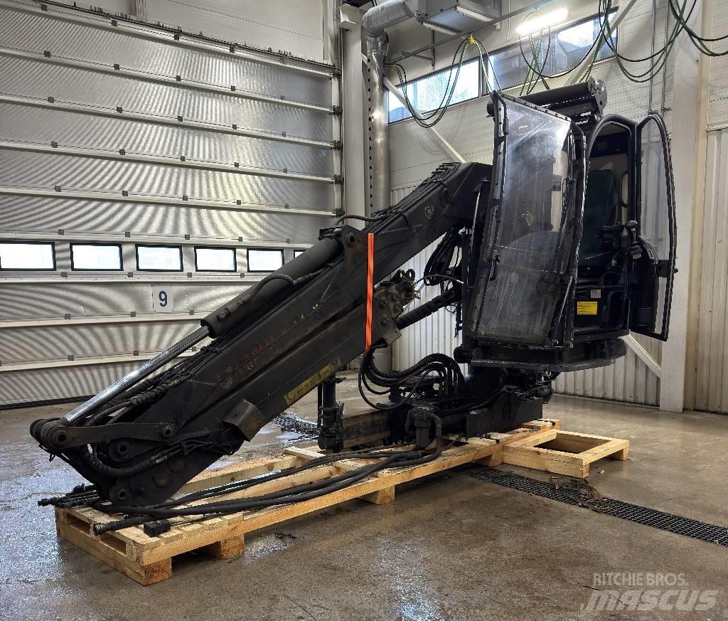 Loglift 118 S T 木材起重機
