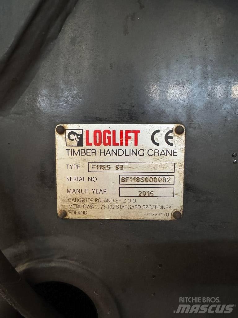 Loglift 118 S T 木材起重機