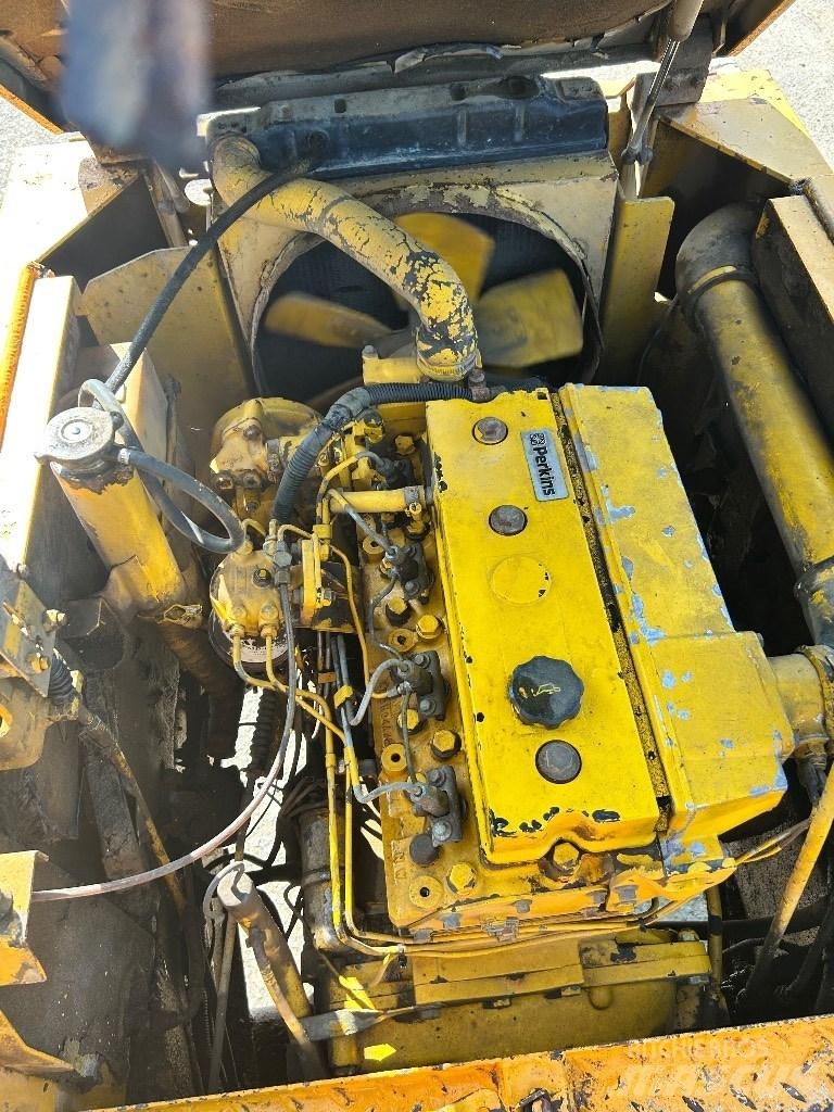 Thwaites ALLDRIVE 6 鉸接式起吊車
