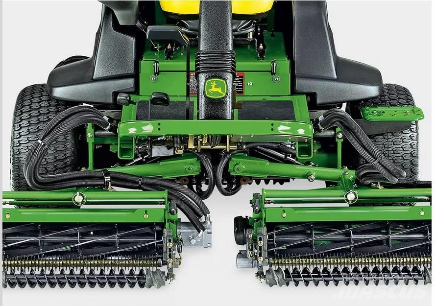 John Deere 2500 A 果嶺割草機