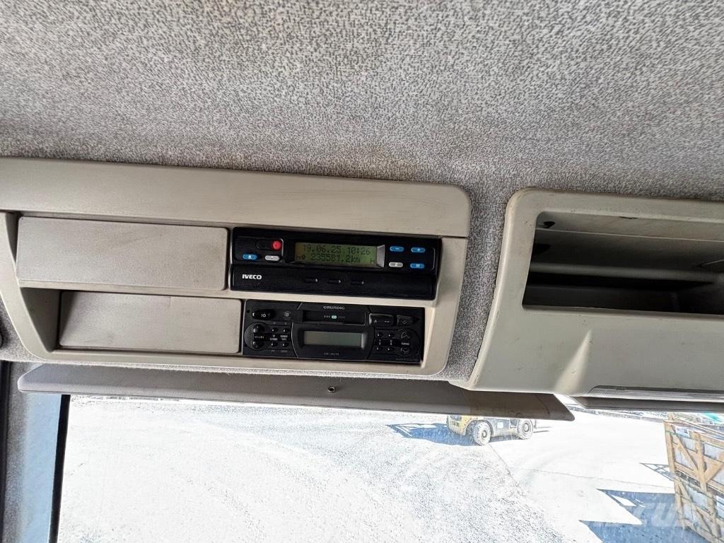 Iveco 180E 28 傾卸式卡車