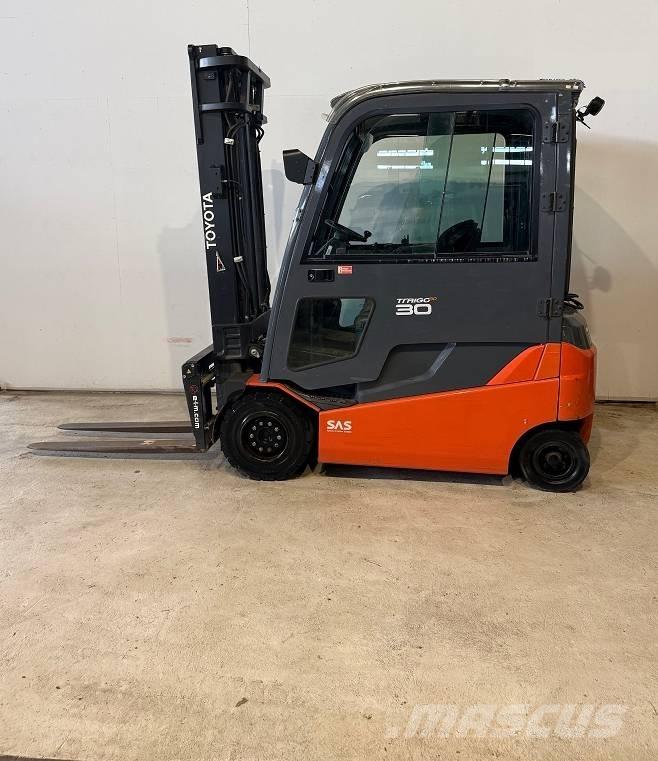Toyota truck 8FBMT30 電動堆高機
