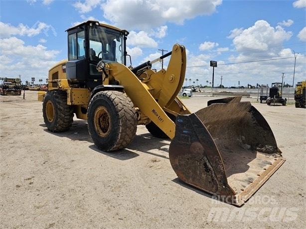 CAT 966M 輪胎式裝載機