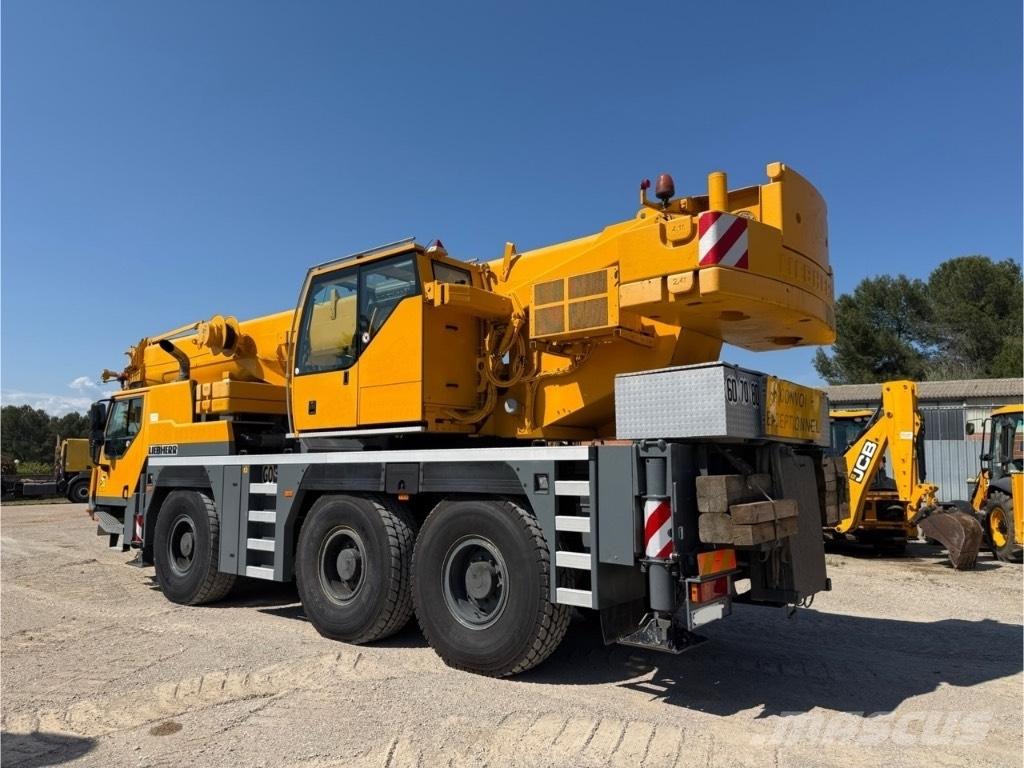 Liebherr LTM 1055 越野起重機
