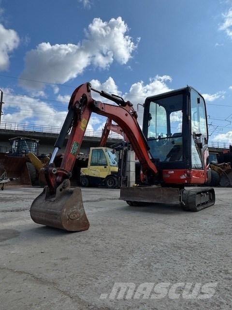Kubota KX 016-4 小型挖土機/掘鑿機<7t(小型挖掘機)