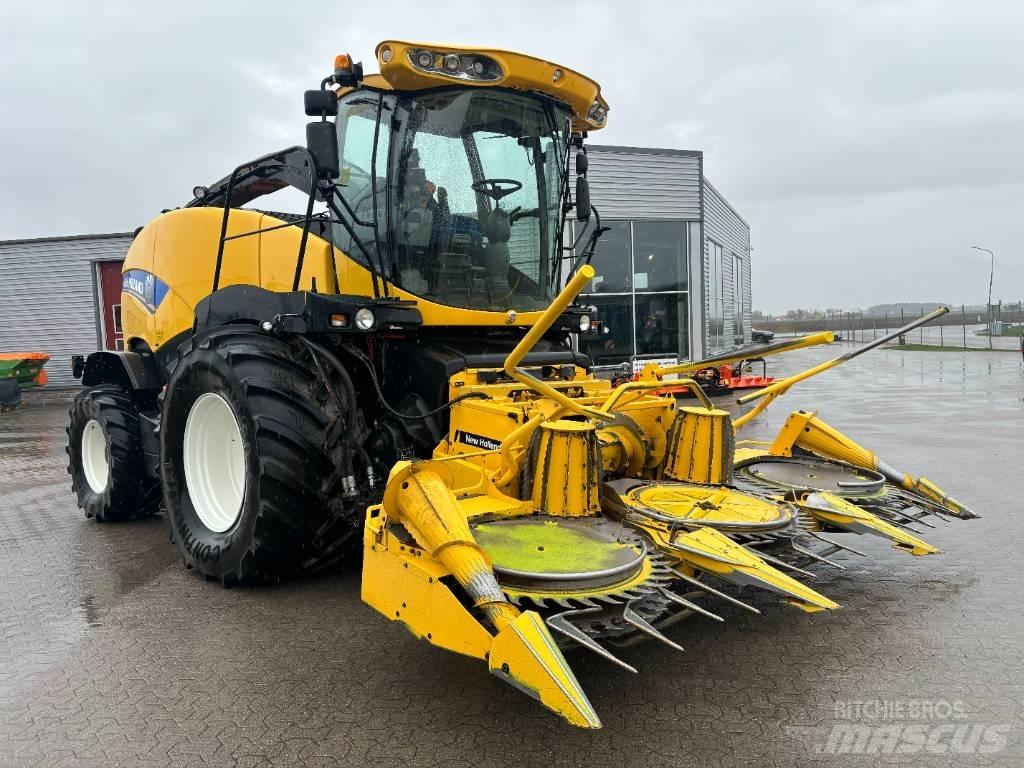 New Holland FR 500 自走式飼料採集機