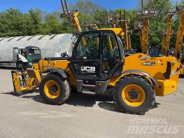 JCB 540-140 伸縮臂操作車