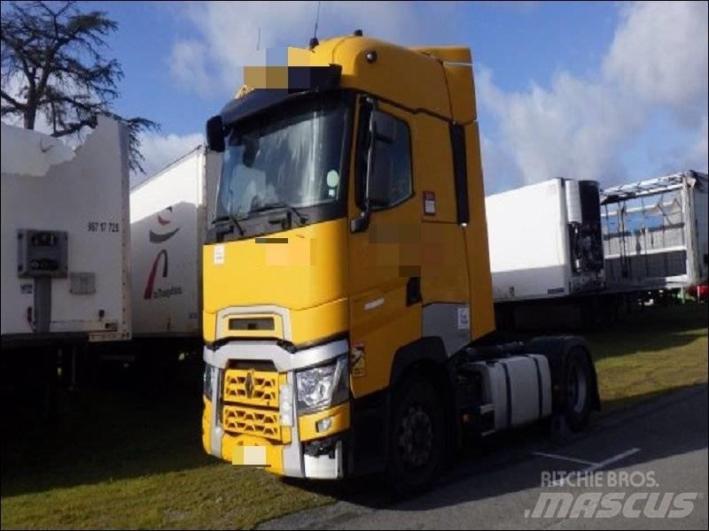 Renault T480 曳引機組件