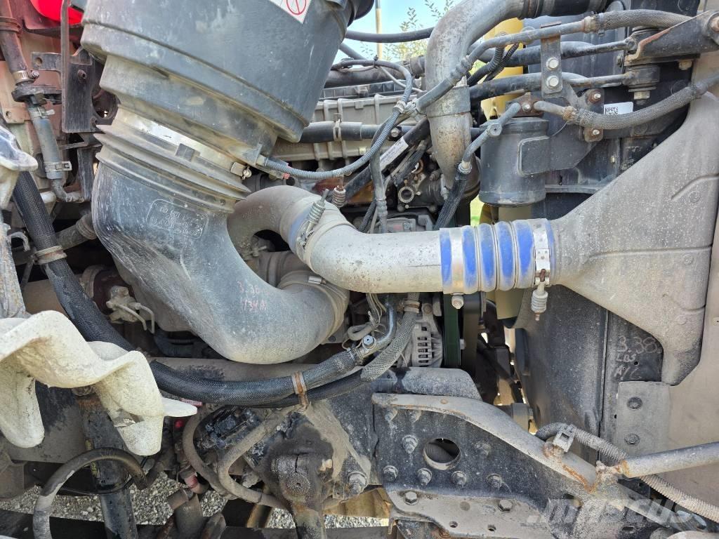 Western Star 4700 SB 曳引機組件