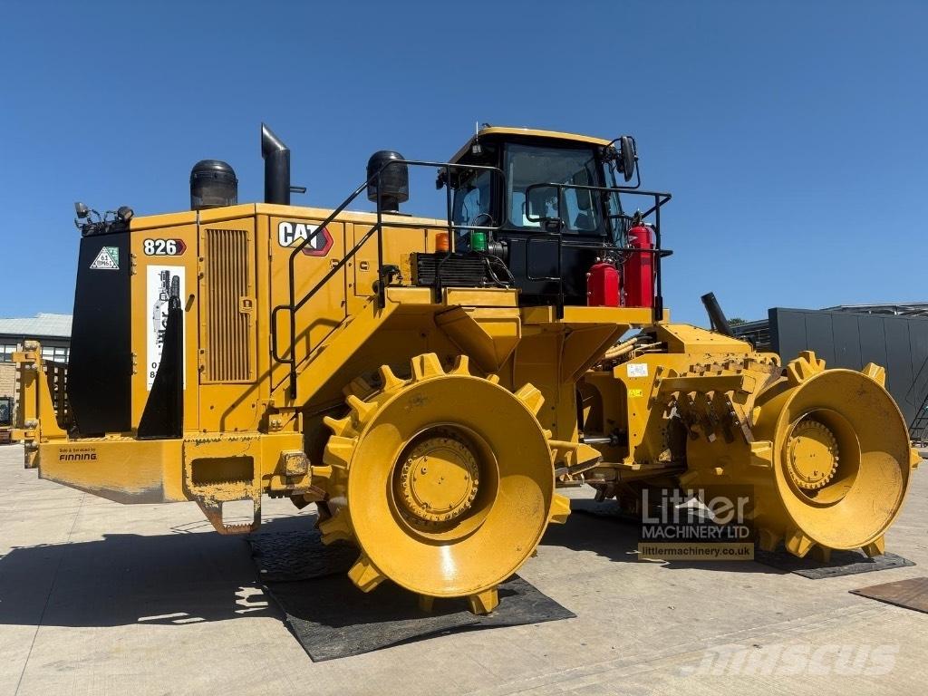 CAT 826 K 廢棄物壓實機