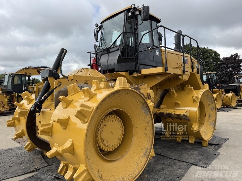 CAT 826 K 廢棄物壓實機