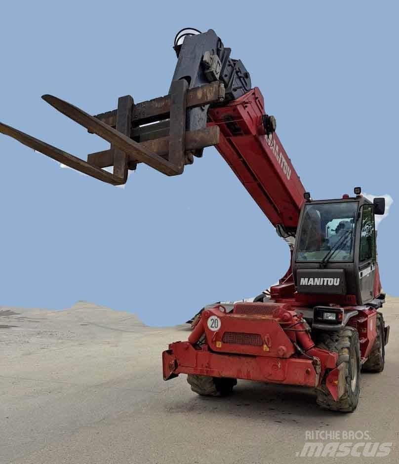 Manitou MRT 2150 伸縮臂操作車