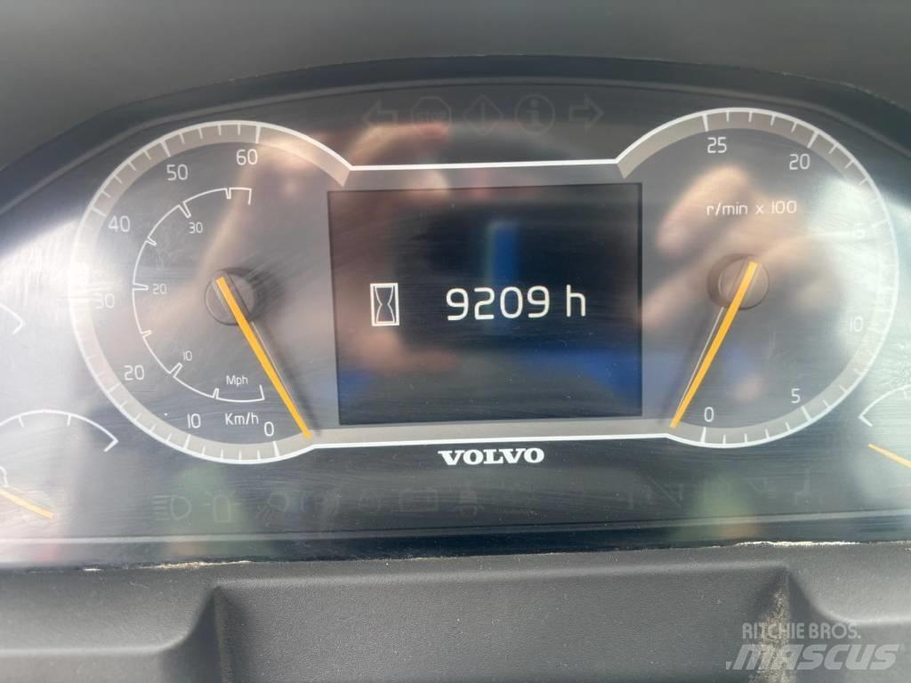 Volvo L 260 H 輪胎式裝載機