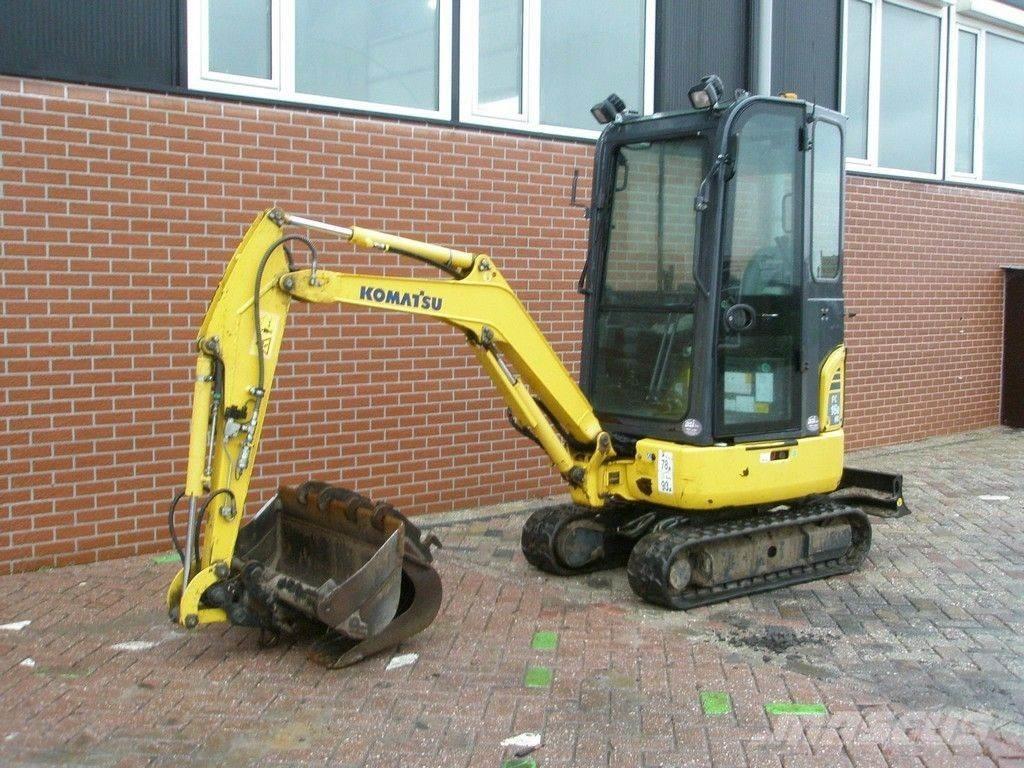 Komatsu PC16R-3HS 小型挖土機/掘鑿機<7t(小型挖掘機)