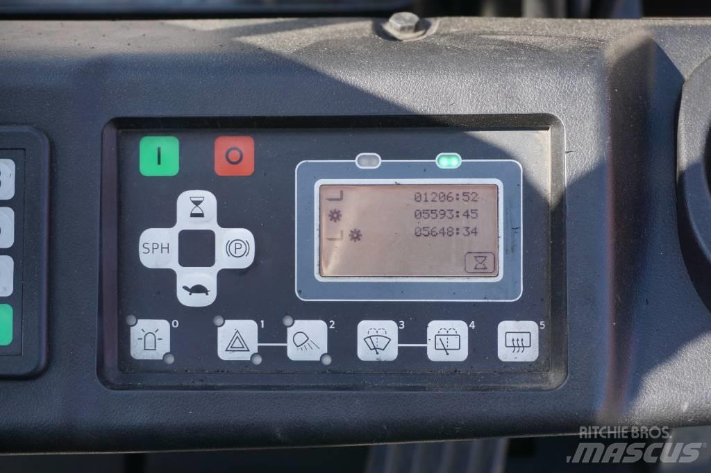 Toyota 8FBEK16T 電動堆高機