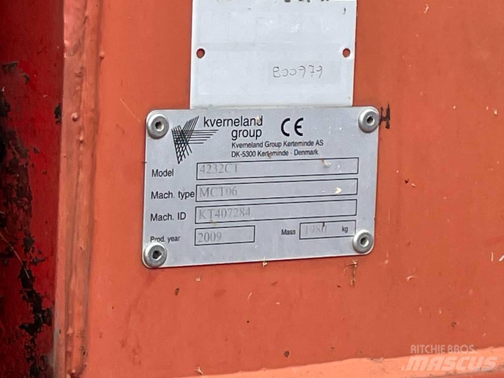 Kverneland 4232 CT 割草劑